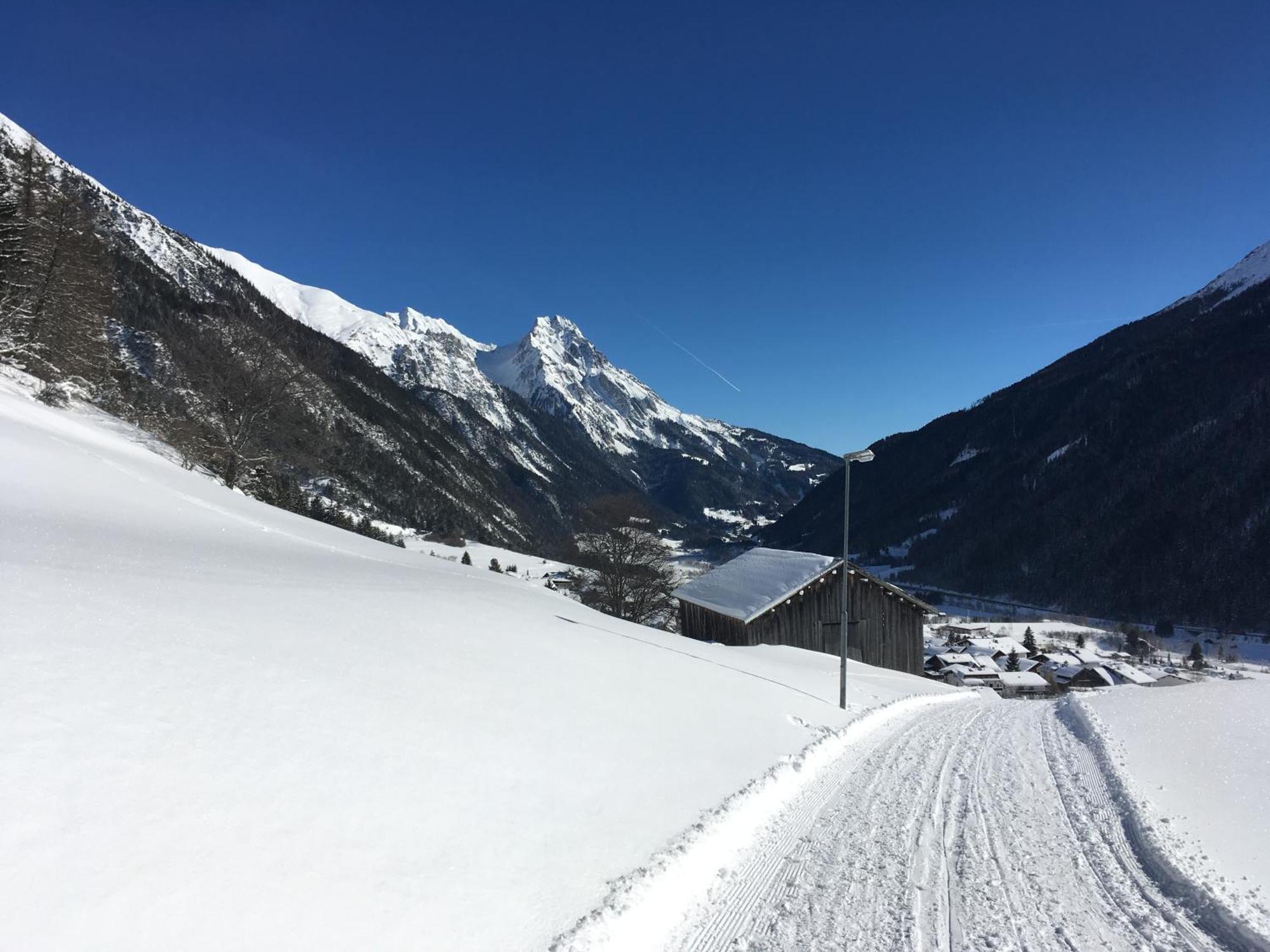 Haus Aperies Apartment Pettneu am Arlberg Exterior photo